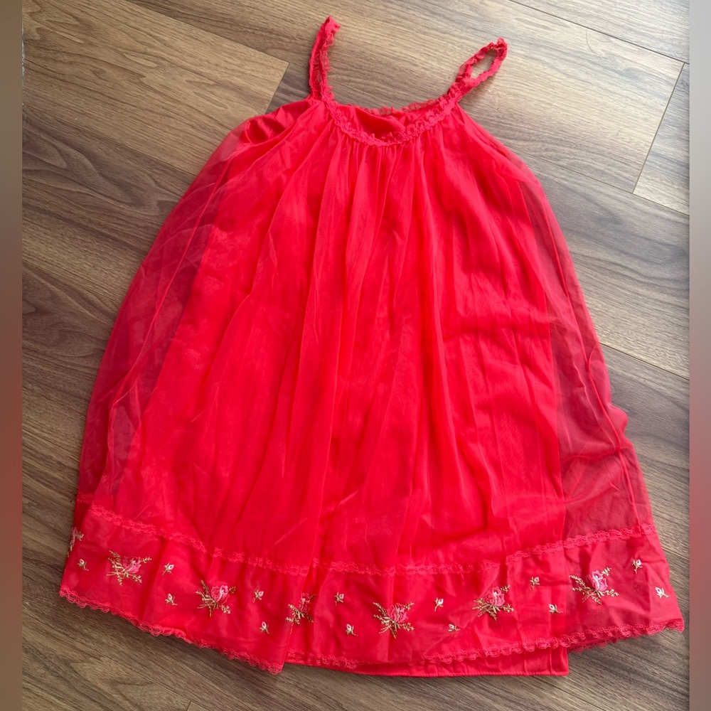 Vintage 1960’s Vanity Fair Floral Embroidered Babydoll Nightgown Red Size XS - Picture 4 of 14